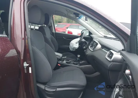 2019 Kia Sorento 2.4L Lx z USA, uszkodzony, nr VIN 5XYPGDA34KG448765